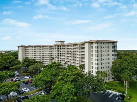 3507 Oaks Way Pompano Beach FL 33069