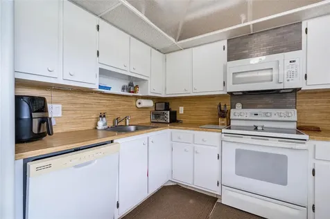 3507 Oaks Way Pompano Beach FL 33069