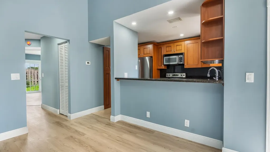 2026 SW 81st Way Davie FL 33324