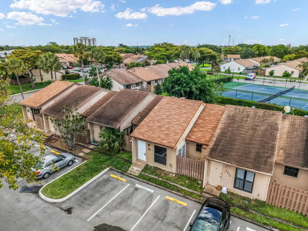 2026 SW 81st Way Davie FL 33324