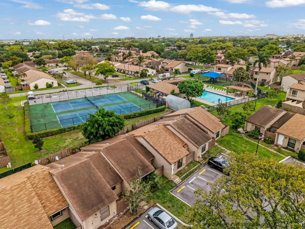 2026 SW 81st Way Davie FL 33324