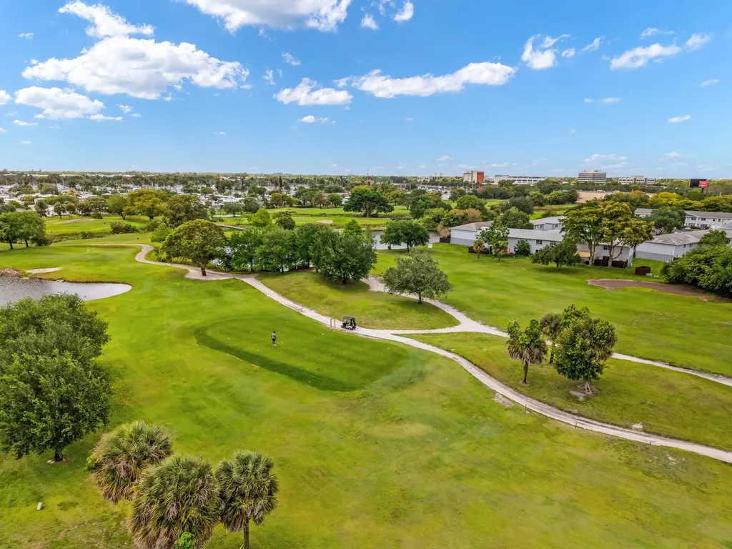 2026 SW 81st Way Davie FL 33324