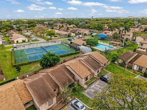 2026 SW 81st Way Davie FL 33324