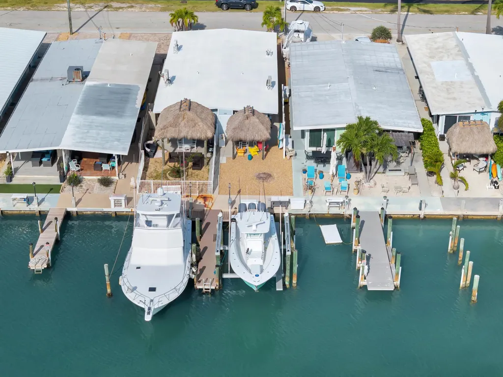 34 7th Street Key Colony Beach FL