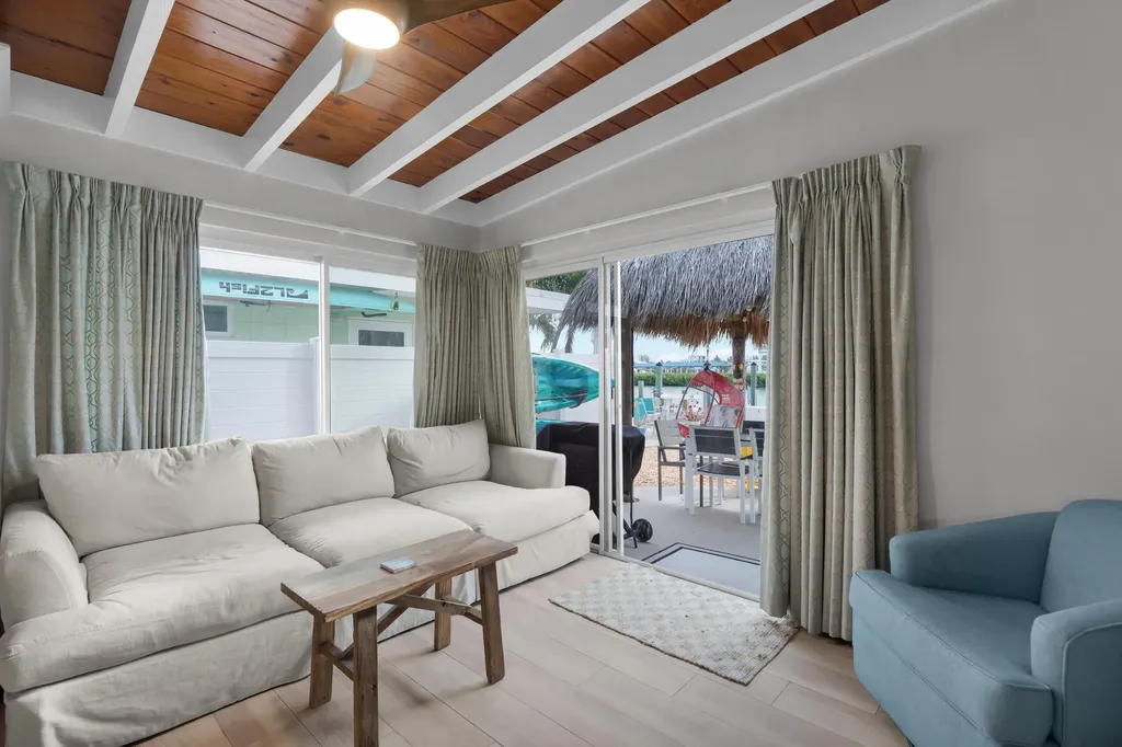 34 7th Street Key Colony Beach FL