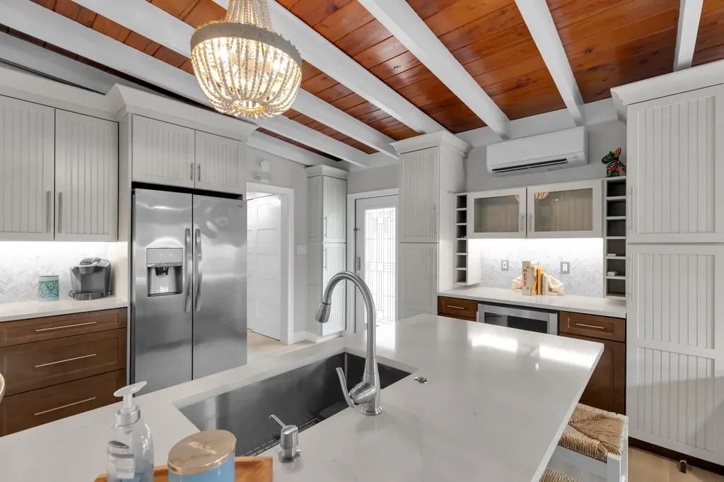 34 7th Street Key Colony Beach FL
