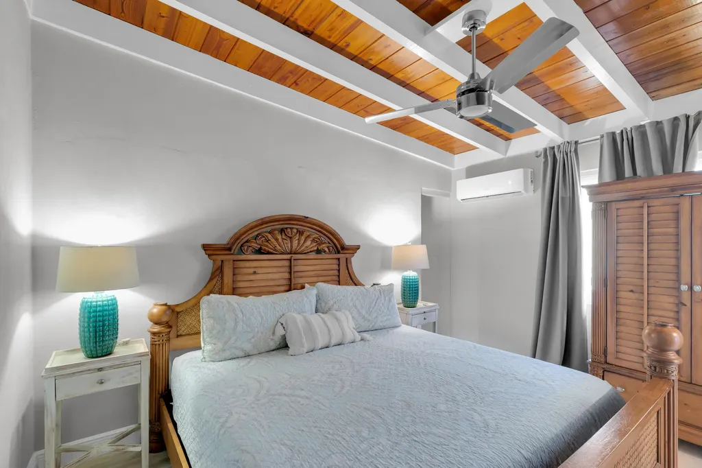 34 7th Street Key Colony Beach FL