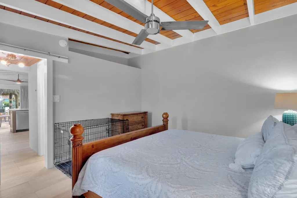 34 7th Street Key Colony Beach FL