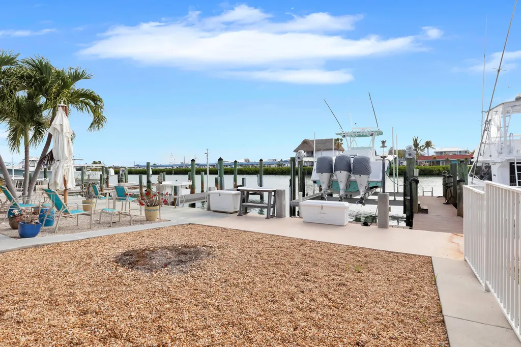 34 7th Street Key Colony Beach FL