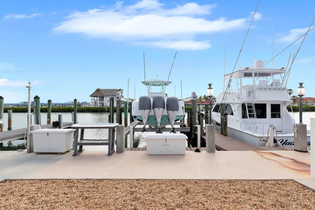 34 7th Street Key Colony Beach FL