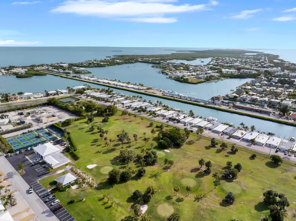 34 7th Street Key Colony Beach FL