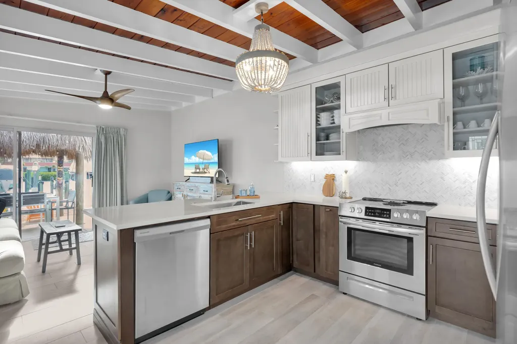 34 7th Street Key Colony Beach FL
