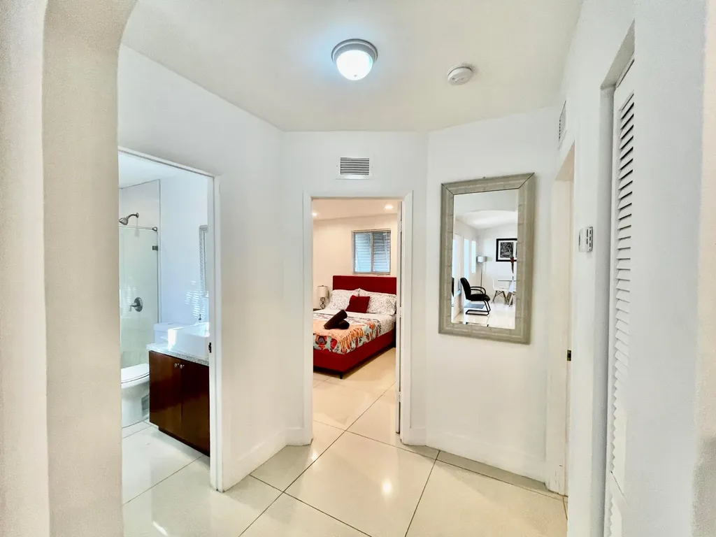 88 NE 154th Street North Miami Beach FL 33162