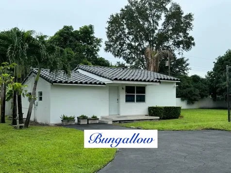 88 NE 154th Street North Miami Beach FL 33162