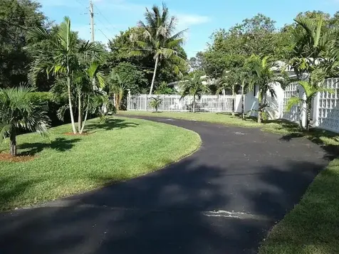 88 NE 154th Street North Miami Beach FL 33162