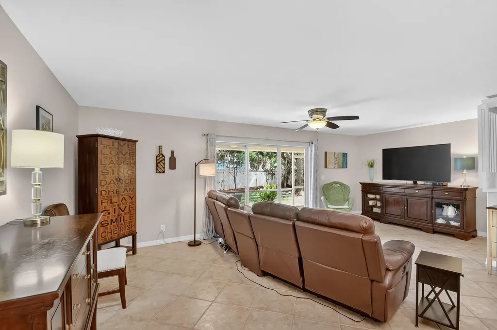 1009 Arezzo Circle Boynton Beach FL 33436