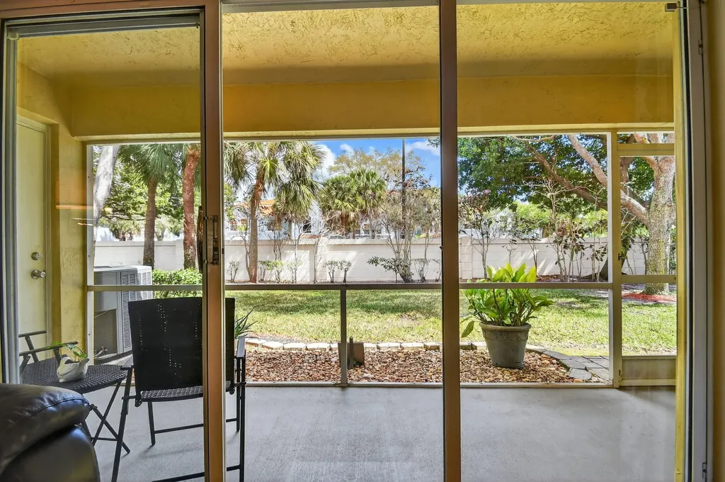 1009 Arezzo Circle Boynton Beach FL 33436