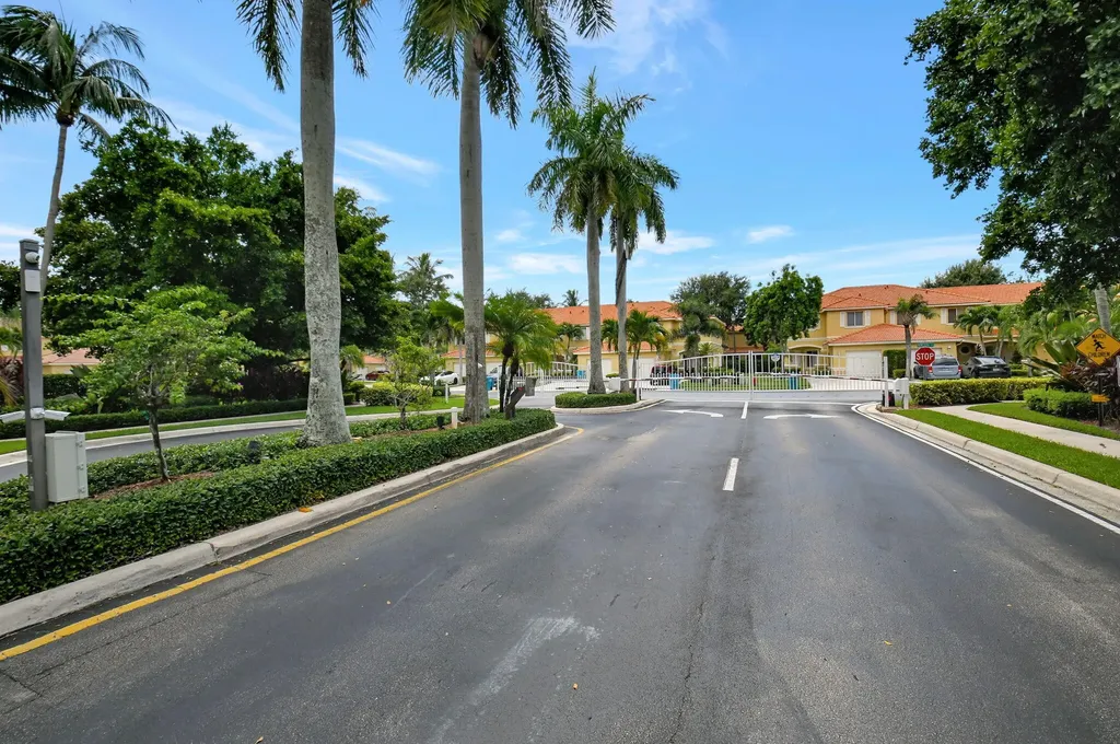 1009 Arezzo Circle Boynton Beach FL 33436