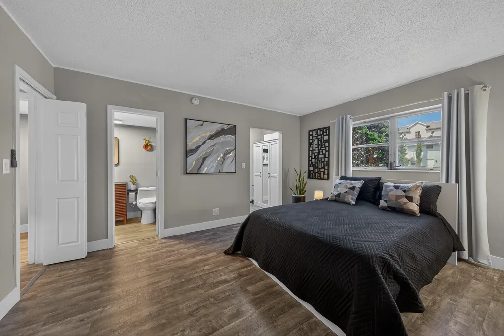 2110 NE 42nd Street Lighthouse Point FL 33064