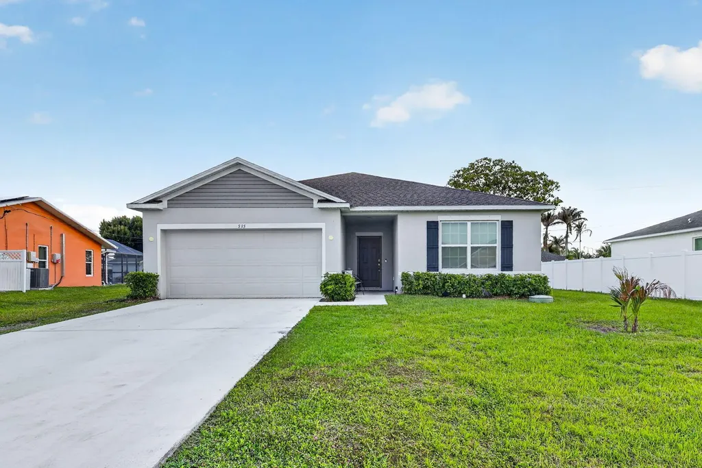 535 SW Butler Avenue Port St Lucie FL 34983