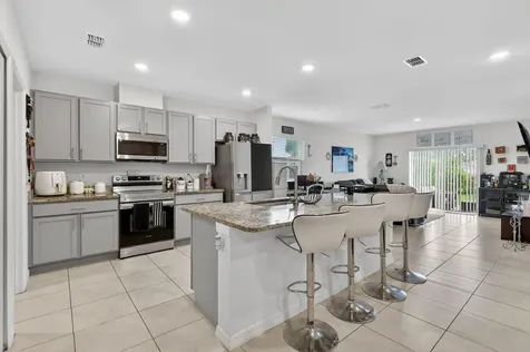535 SW Butler Avenue Port St Lucie FL 34983