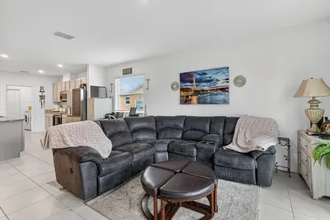 535 SW Butler Avenue Port St Lucie FL 34983