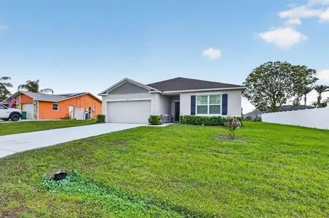 535 SW Butler Avenue Port St Lucie FL 34983