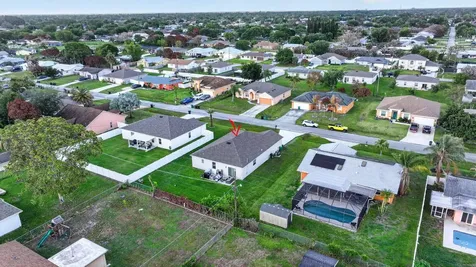 535 SW Butler Avenue Port St Lucie FL 34983
