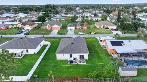 535 SW Butler Avenue Port St Lucie FL 34983