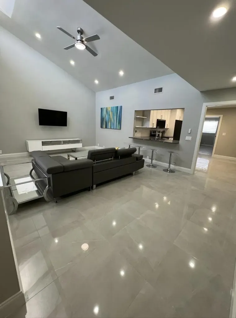 404 SE 6th Avenue Deerfield Beach FL 33441