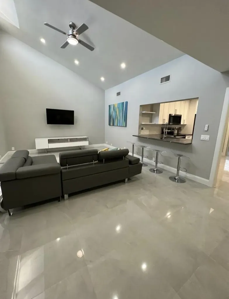 404 SE 6th Avenue Deerfield Beach FL 33441