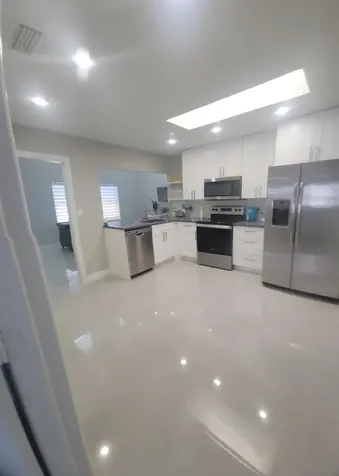 404 SE 6th Avenue Deerfield Beach FL 33441