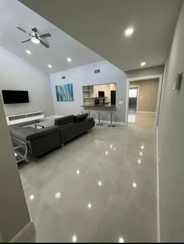 404 SE 6th Avenue Deerfield Beach FL 33441
