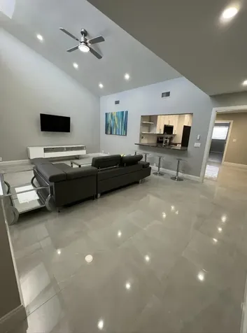 404 SE 6th Avenue Deerfield Beach FL 33441