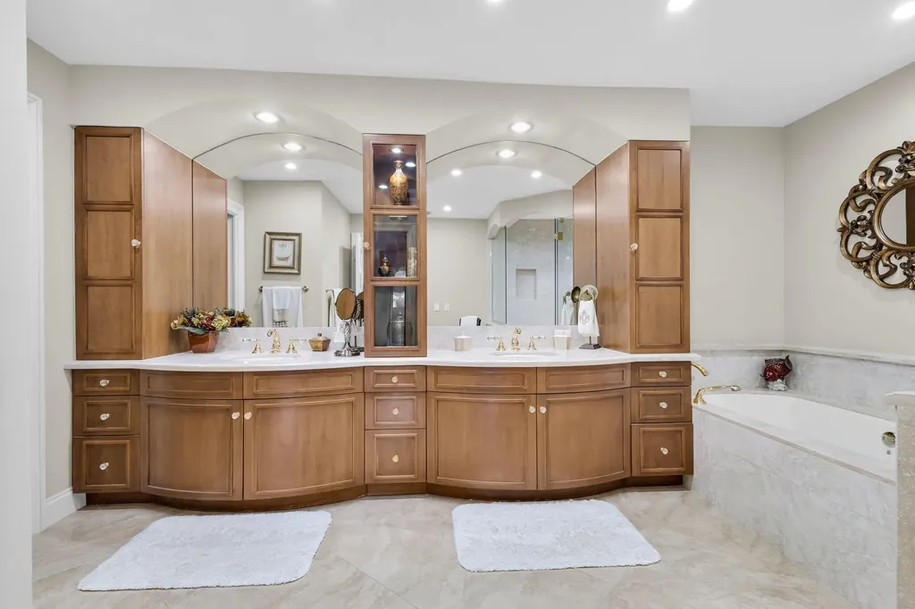 222 Legendary Circle Palm Beach Gardens FL 33418