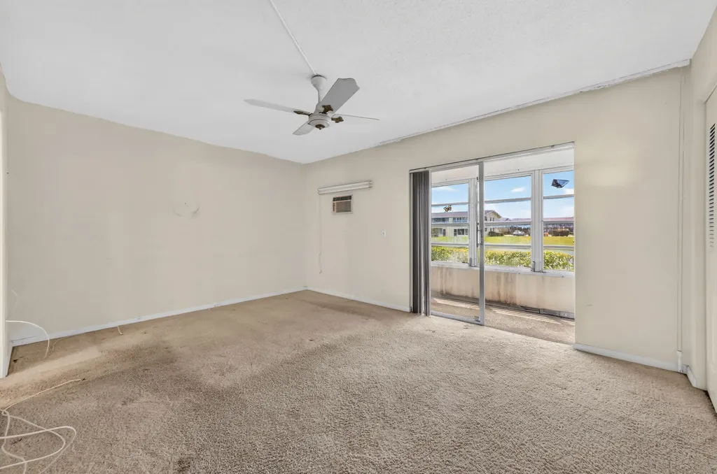 2 Chatham A West Palm Beach FL 33417