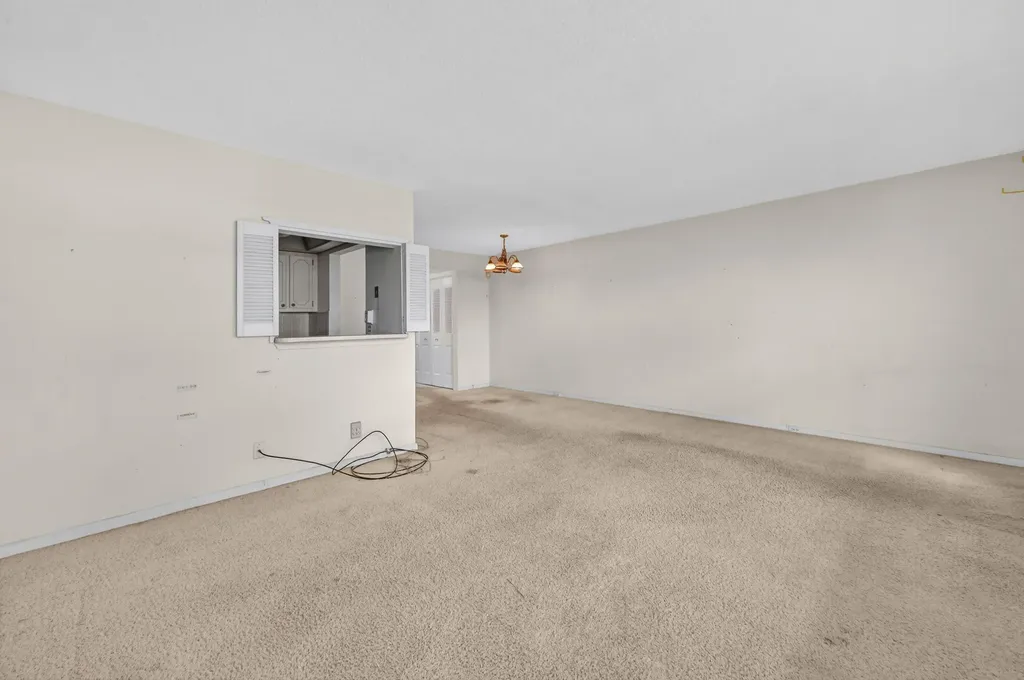 2 Chatham A West Palm Beach FL 33417