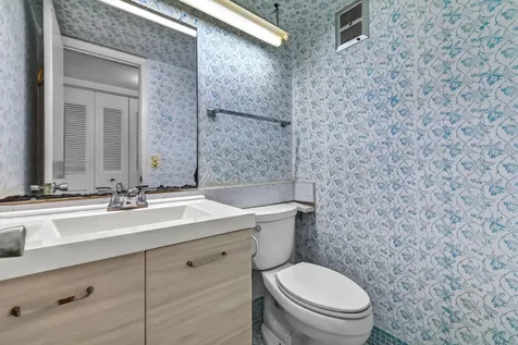 2 Chatham A West Palm Beach FL 33417