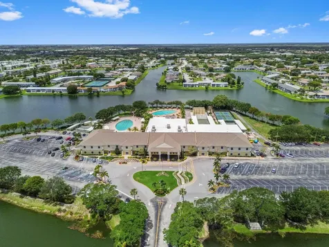 2 Chatham A West Palm Beach FL 33417