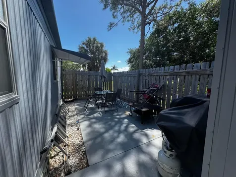 4242 3rd Court Lantana FL 33462