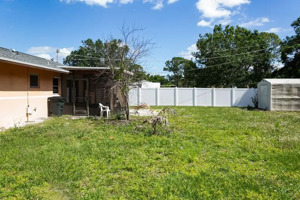 734 SE Arton Lane Port St Lucie FL 34983