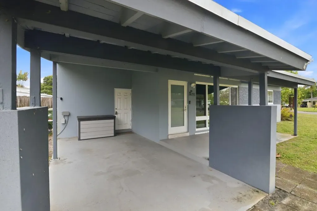 2421 SW 16th Street Fort Lauderdale FL 33312