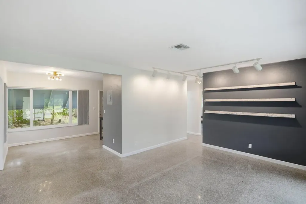 2421 SW 16th Street Fort Lauderdale FL 33312