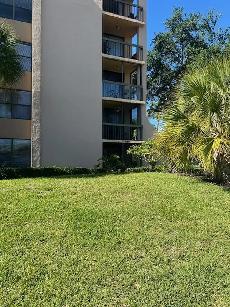 955 Dotterel Road Delray Beach FL 33444