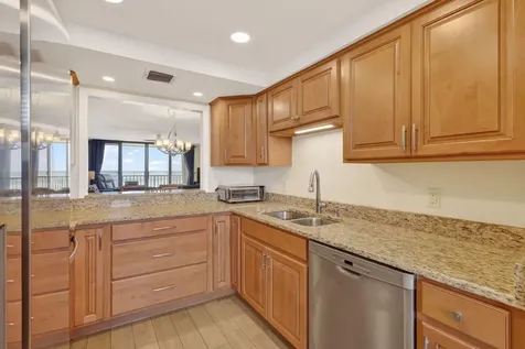 5061 N Highway A1a Hutchinson Island FL 34949