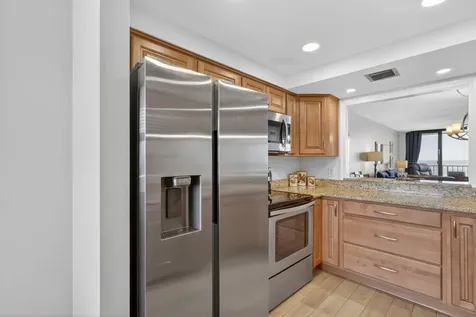 5061 N Highway A1a Hutchinson Island FL 34949
