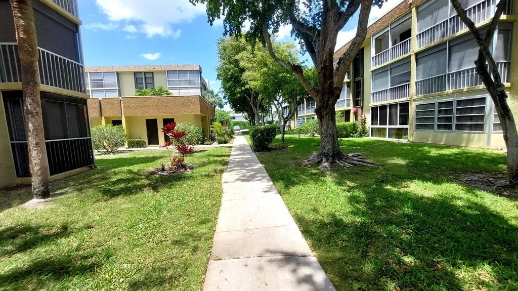 367 S Federal Highway Deerfield Beach FL 33441