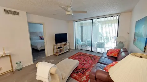 367 S Federal Highway Deerfield Beach FL 33441