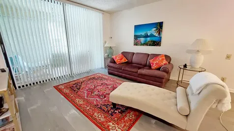367 S Federal Highway Deerfield Beach FL 33441
