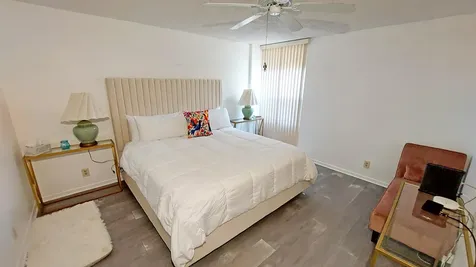 367 S Federal Highway Deerfield Beach FL 33441